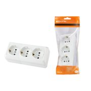 Розетка 3-х местная горизонтальная 2П+3 открытой установки IP20 16A белая «Ладога» TDM